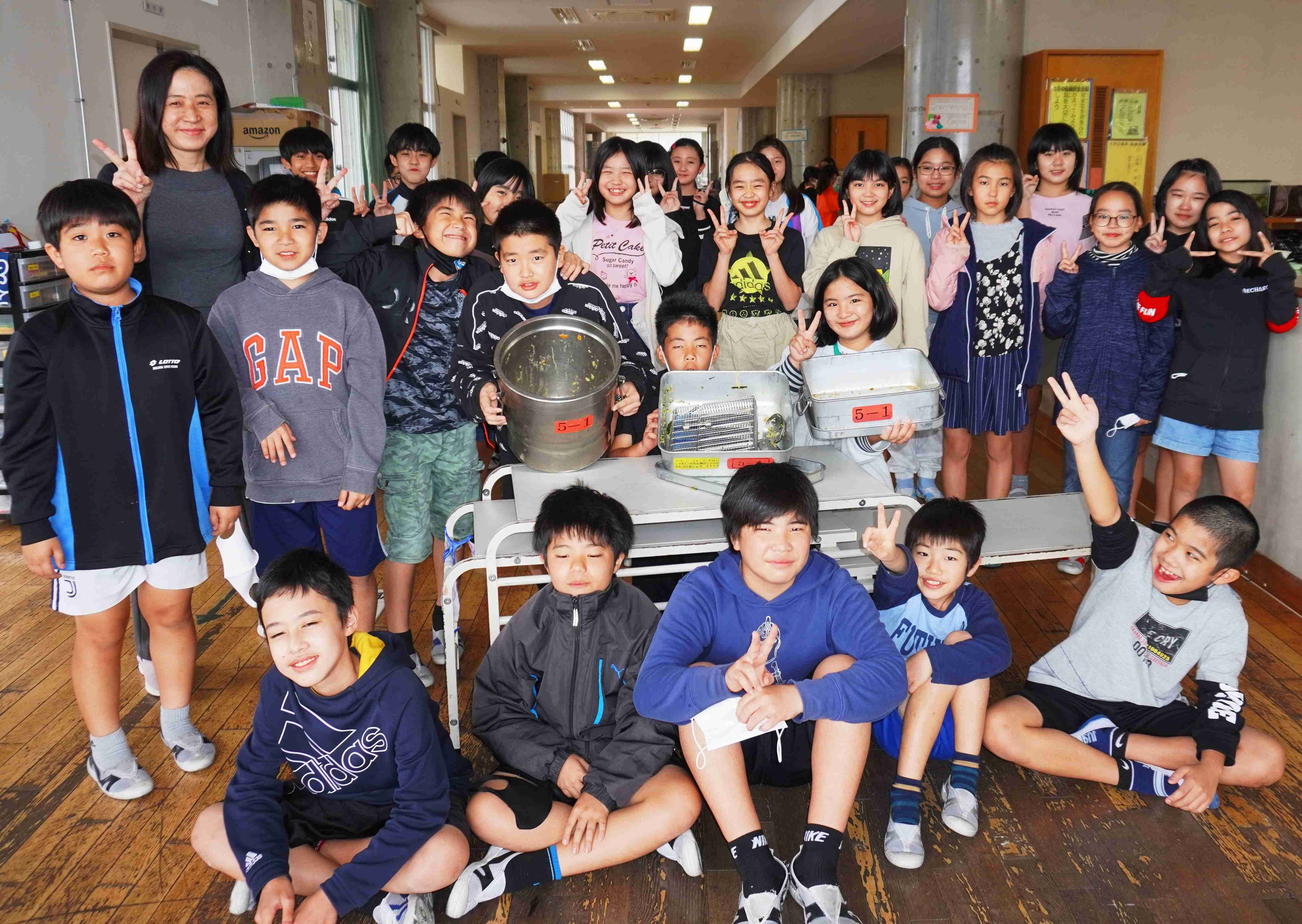 活動歴および当時の関連ビジュアル記録