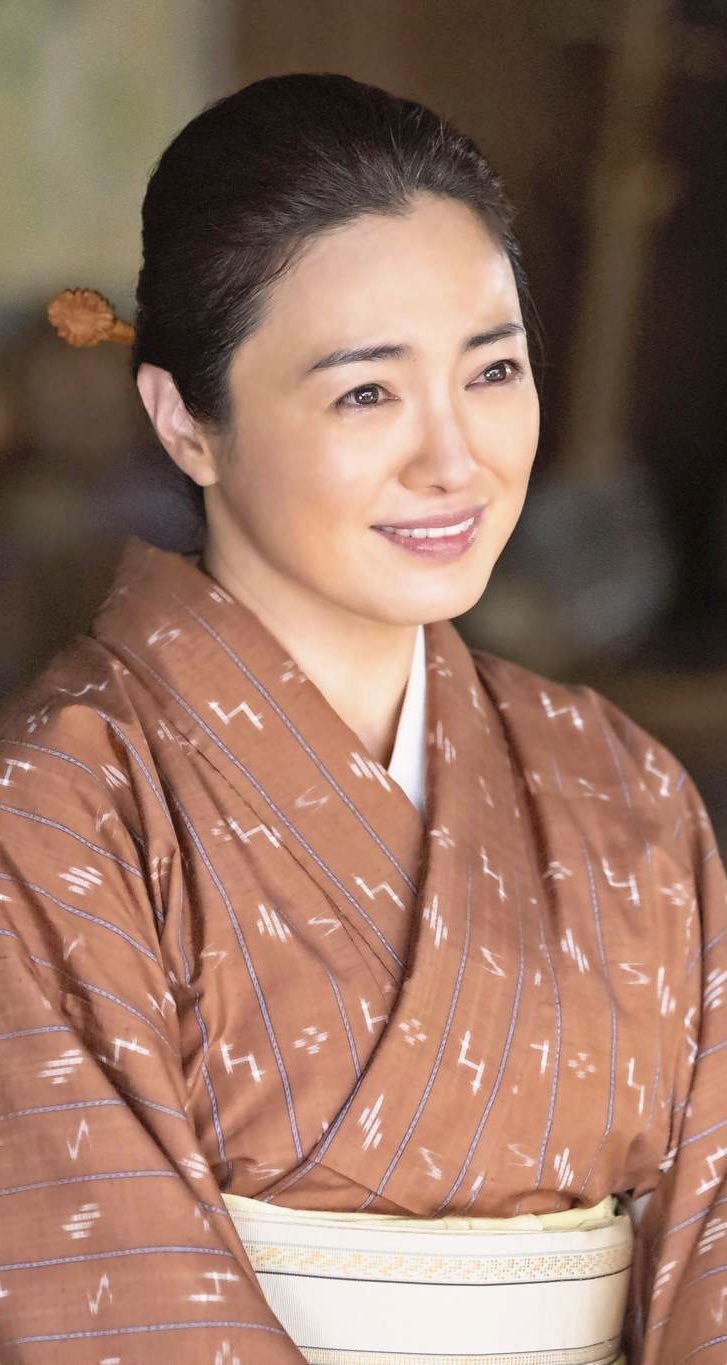 仲間由紀恵 母親 写真