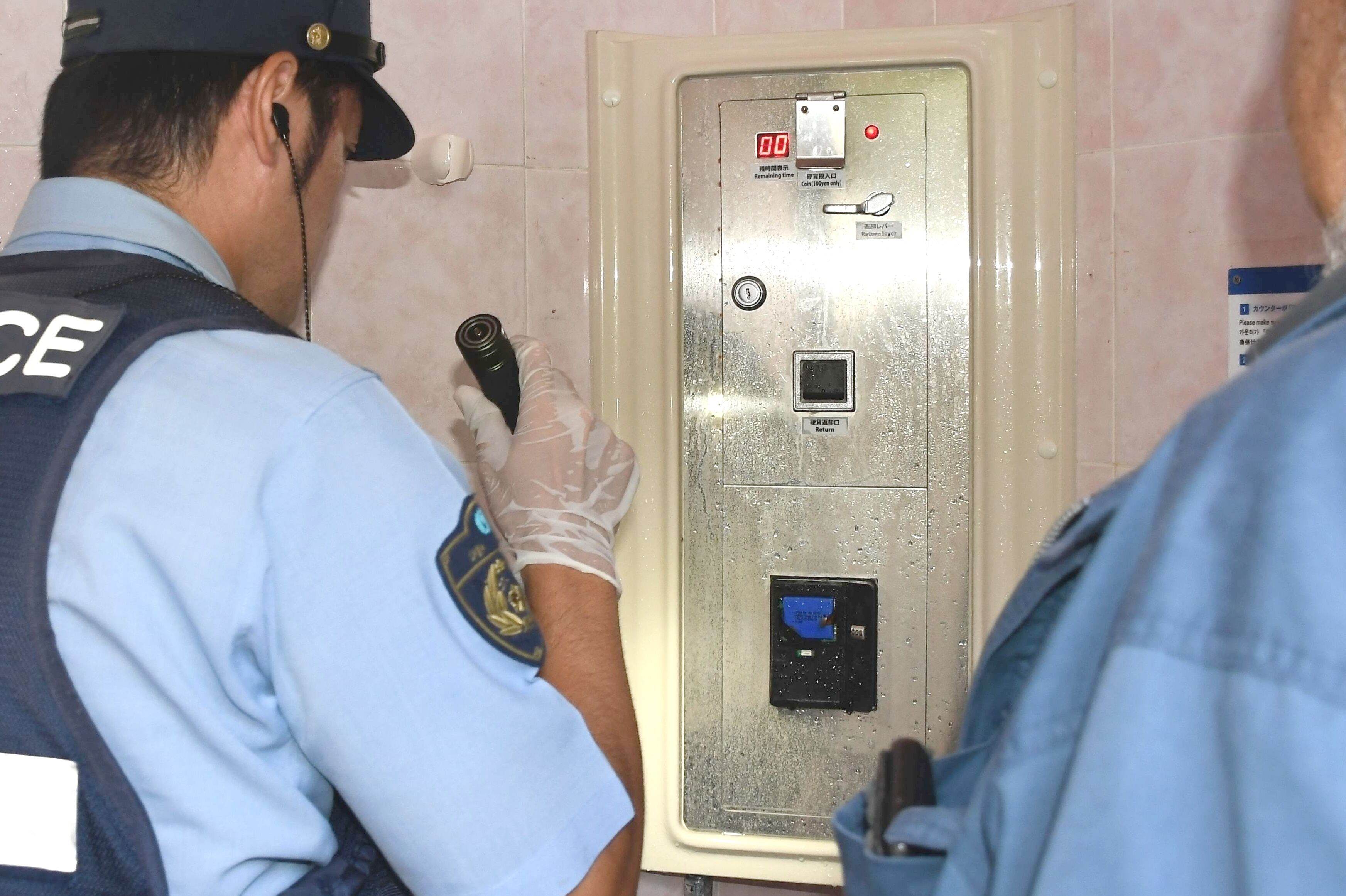 「観光客が使いやすいよう導入したのに…」 コインシャワーの電子決済機器